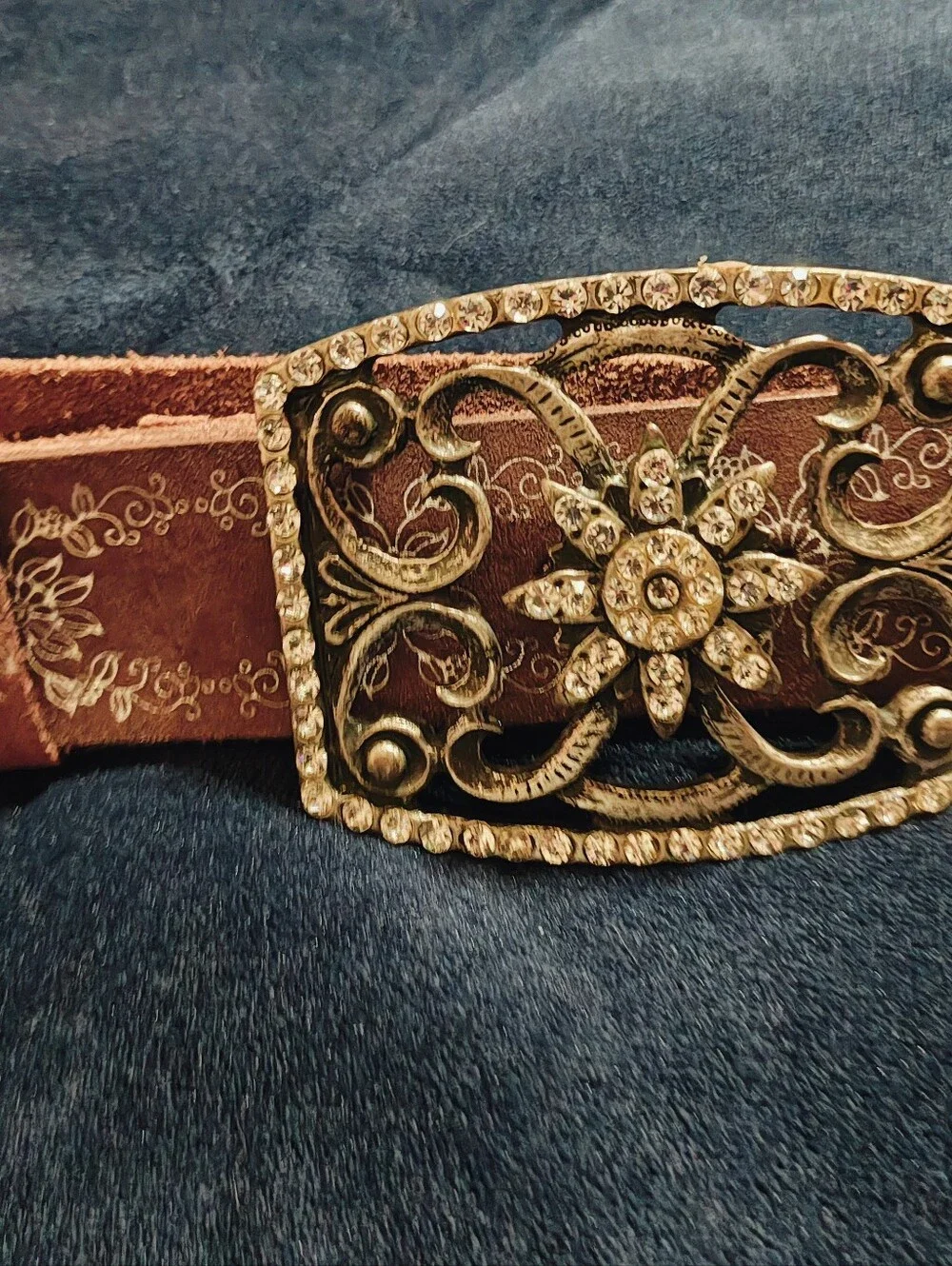 VTG Streets Ahead 90s Leather Western Belt Large Rhinestone Tooled Floral Boho